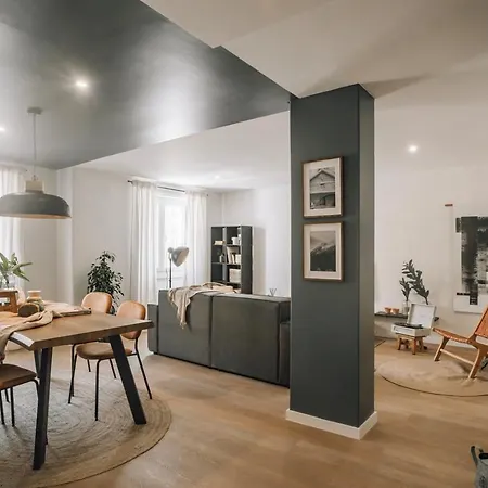 Apartment Arne - 3 Bedrooms In Alvalade Lisbon